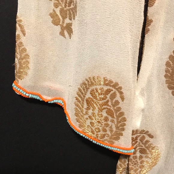 Boston Proper Ladies Blouse With Beading Size XS - Picture 4 of 7